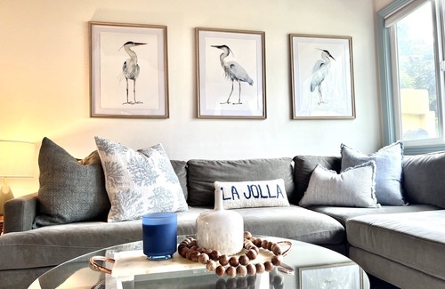 Village of La Jolla Cabaña | La Jolla Sea Cottage - walk to the beach and downtown
