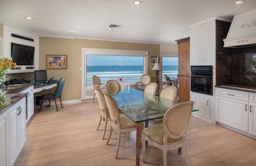 La Jolla Shores Casa | Villa de lujo frente al mar con patio frente a la playa