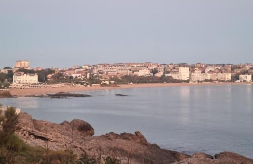 Caranceja Casa | La Jomeruca ,espaciosa casa rural cerca de playa y montaña