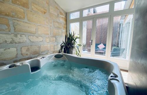 Saint-Bruno - Saint-Victor Apartamento | La King Le 50 Suites and SPA