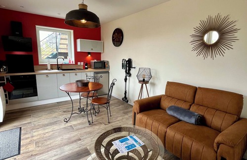 Ennevelin Casa | La Laiterie, gîte at Domaine d’Antan