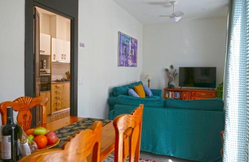 Arenys de Mar Casa | La LLar de la Kim, Bonita casa a 150m del mar y 40km de Barcelona