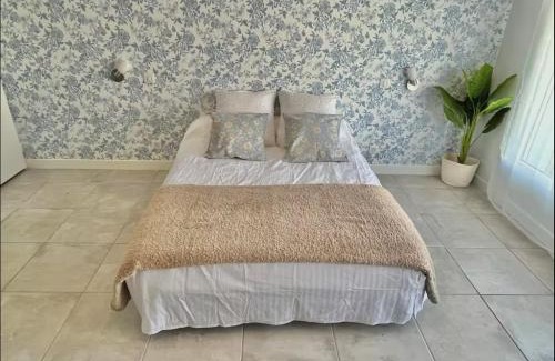 Mont-de-Marsan Apartamento | La loge de Gustave, studio avec wifi et une place de parking privatif
