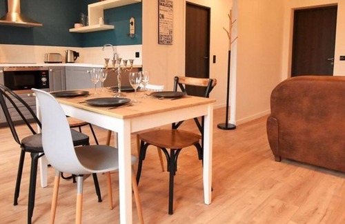 Auvers-sur-Oise Apartamento | Centro histórico de Auver-sur-Oise-T2-1er
