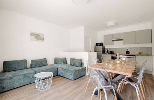 Decines-Charpieu Apartamento | La Loge du Stade