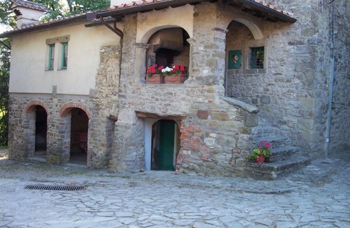 Sarna Apartamento | LA LOGGIA, CASA DE PIEDRA EN CASENTINO