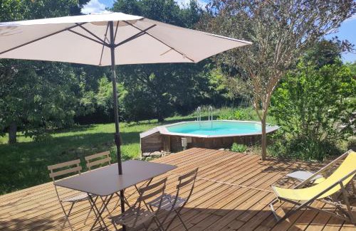 Saint-Meard-de-Gurcon Casa | La longère aux agrumes - gite piscine jardin-forêt