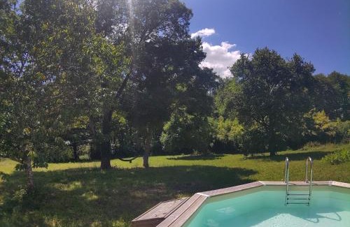 Saint-Meard-de-Gurcon Casa | La longère aux agrumes - gite piscine jardin-forêt
