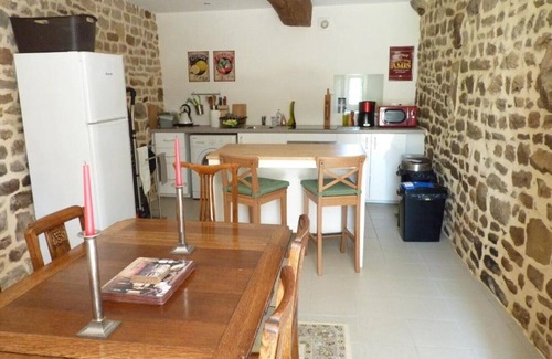 Lonlay-l'Abbaye Casa | La Longere a tranquil, rural stone cottage, cosy and comfortable. All inclusive