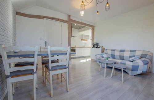 Jeugny Casa | La Louvière - JEUGNY - Gîte