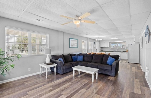 North Myrtle Beach Casa | La Luna in Cherry Grove
