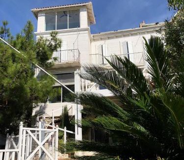 Bompard Cama Y Desayuno | La LUNA of MARSEILLE - VILLA D'ARCHITECTE B&B