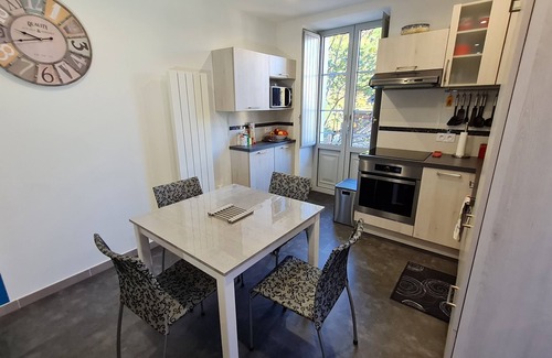 Luz-Saint-Sauveur Apartamento | La Luziole 3***, vacation or spa, summer or winter, just like home