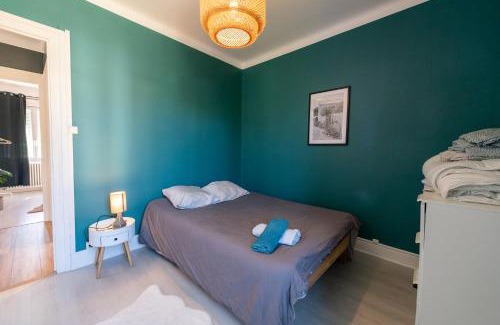 Grigny Apartamento | La LYONNAISE - Climatisation - Proche Lyon et commodités, Transports, Tout équipé