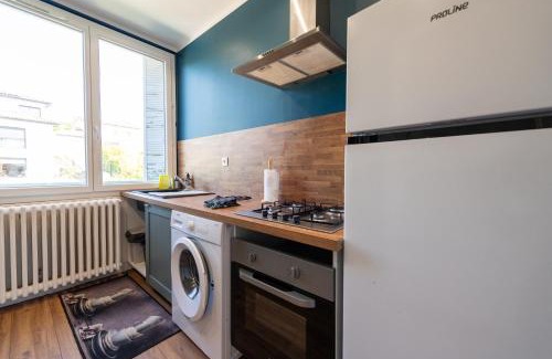 Grigny Apartamento | La LYONNAISE - Climatisation - Proche Lyon et commodités, Transports, Tout équipé
