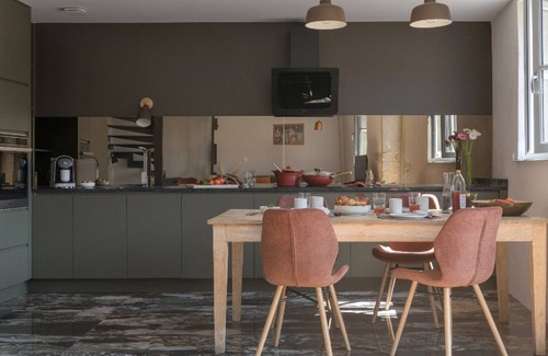 Saint-Germain-au-Mont-d'Or Cabina | La Maison des Monts d’Or bed and breakfast and charming cottages Saint Ge