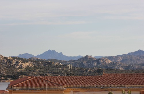 La Maddalena Apartamento | La Maddalena, Mansard con gran terraza panorámica.