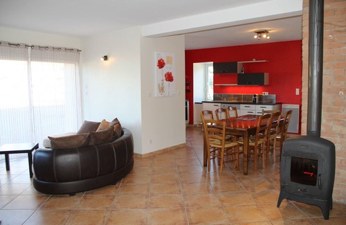 Vesseaux Casa | The Magnanerie *** Big House para sus vacaciones en familia o entre amigos