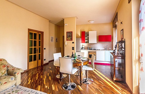 Desenzano del Garda Apartamento | La Magnolia 2 Apartment by Wonderful Italy