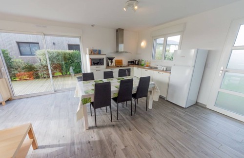 Les Moitiers-d'Allonne Casa | La Maison des dunes, sleeps 7, close to the sea