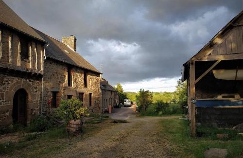 Bazouges-la-Perouse Casa | La maison à Jean
