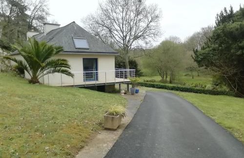 Plouigneau Casa | La maison au bord de l'eau