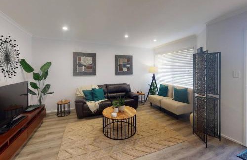 Caboolture Casa | “LA MAISON”