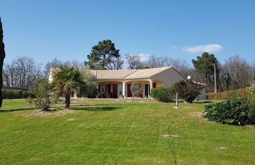 La Courade Casa | La maison aux ânes in the countryside, surrounded by vineyards with swimming pool.