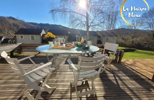 Saint-Geniez-d'Olt Apartamento | La Maison Bleue, village vacances, piscine, parking