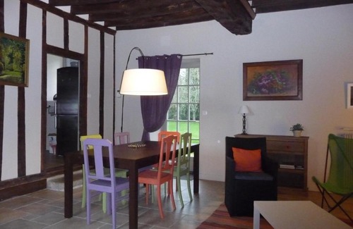 Saint-Germain-du-Corbeis Cama Y Desayuno | La Maison d'à Côté