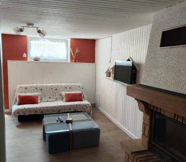 Saint-Remy-Sur-Durolle Casa | La Maison d'Aurélie 4 à 6 personnes en Auvergne à Saint Remy sur Durolle