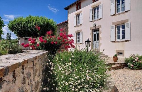Burgnac Casa | La maison d'eugenie