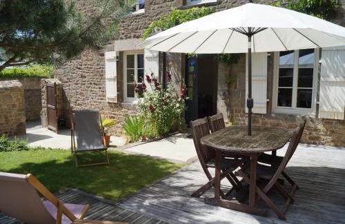La Vicomte-sur-Rance Cama Y Desayuno | La maison d'hôtes Ty Pic