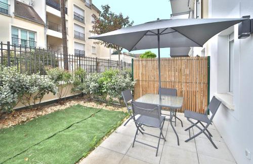 Sartrouville Casa | La Maison d'Iris - Proche Golf et RER A