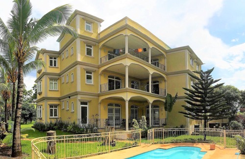 Mahebourg Apartamento | 2 apartamentos individuales muy espaciosos con piscina segura y jardín tropical