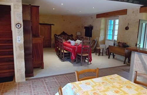Meyrals Casa | La Maison De Carmensac