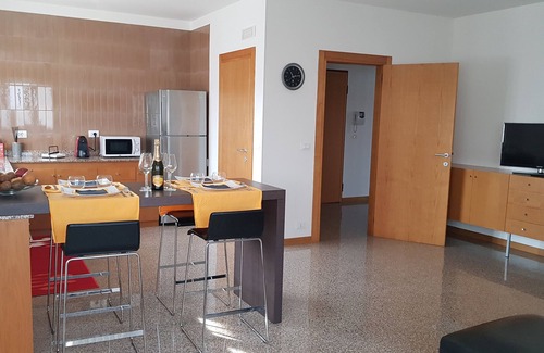 Santa Maria di Sala Apartamento | Amplio apartamento rodeado de vegetación La maison de Claire