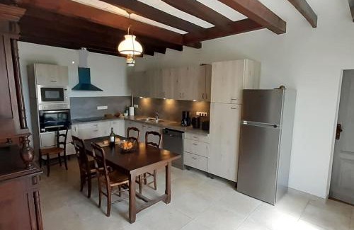 Saint-Pierre-de-Bat Casa | La maison de Maitre Meunier