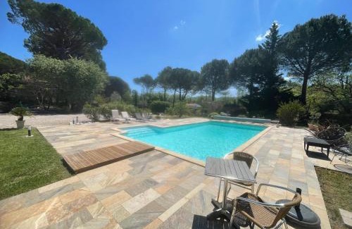 Forcalqueiret Cama Y Desayuno | La maison de la Cigale
