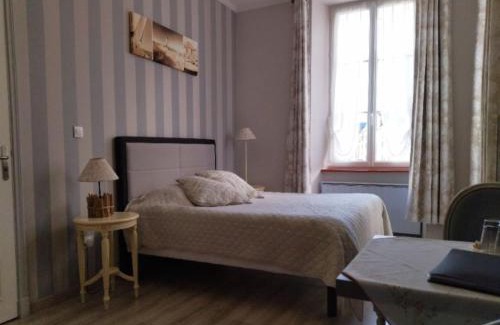 Le Beny Bocage Casa | La Maison De La Fontaine, Le Beny Bocage