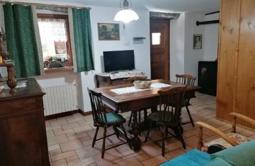 Courmayeur Apartamento | La Maison de Mettelira