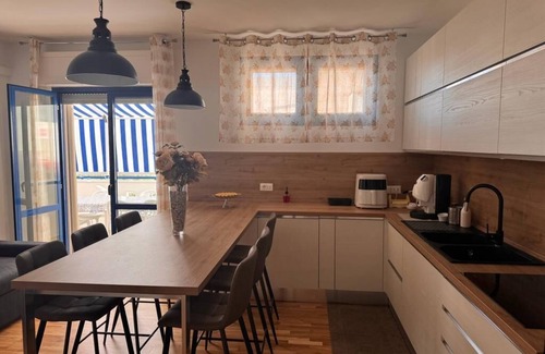 Lido Casa | La Maison de Monique