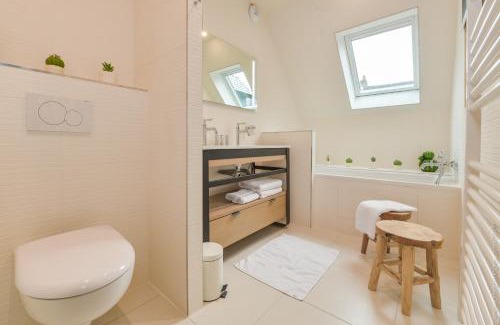 Honfleur Casa | La Maison de Pierre et Valérie St Leonard Honfleur