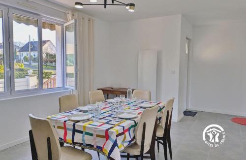 Sainte-Suzanne-and-Chammes Casa | La maison de Sainte Suzanne, 5 pers