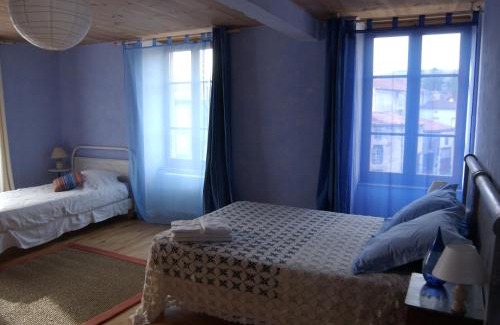 Saint-Saturnin Cama Y Desayuno | La maison des archers