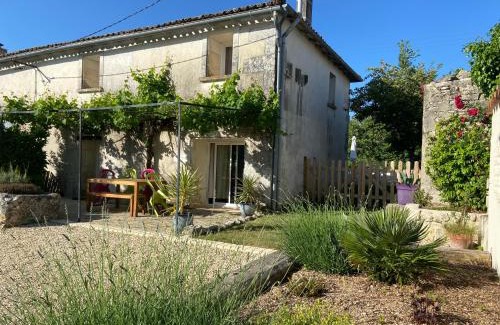 Chadenac Casa | La Maison des Coteaux