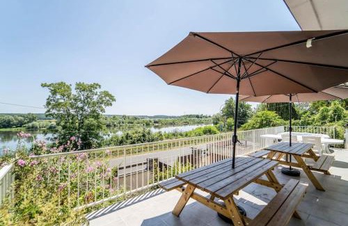 Blois Villa | La Maison Des Cygnes 8 Chambres-Climatisation-Terrasse Jacuzzi Parking gratuit