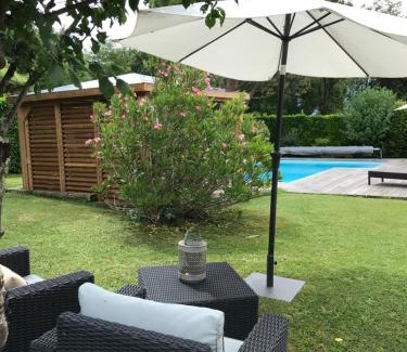 Puymoyen Cama Y Desayuno | La Maison des Eaux Claires