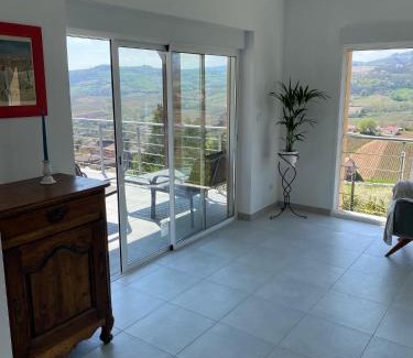 Leynes Casa | La Maison Des Fes Leynes
