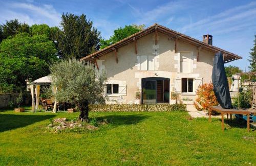 Aubeterre-sur-Dronne Casa | La Maison des oliviers